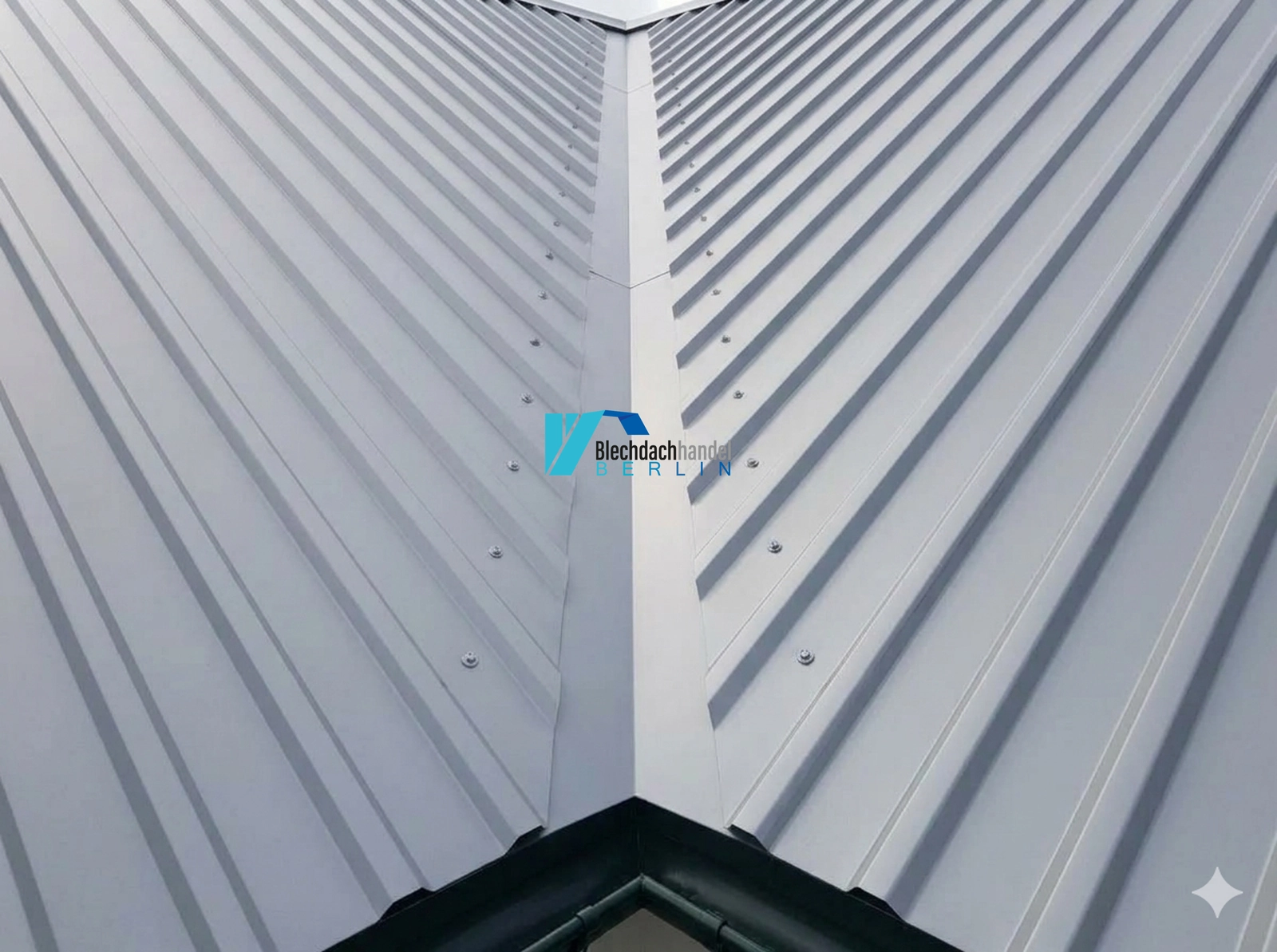 Kehlblech RAL 9006 Weißaluminium – 0,5mm glänzend 25 µm Polyester